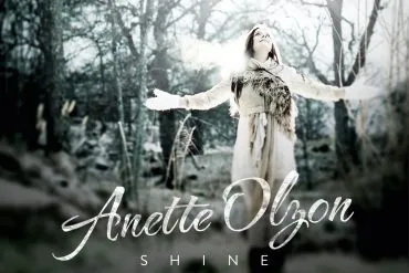 Notre avis sur Shine, le premier album solo d'Anette Olzon