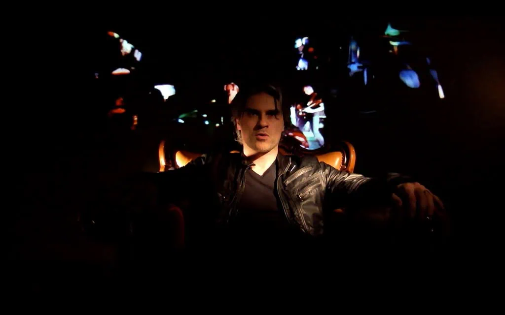 Clip de The Consumer Republic - Brighter than the sun co réalisé par Jean-Baptiste Andrea