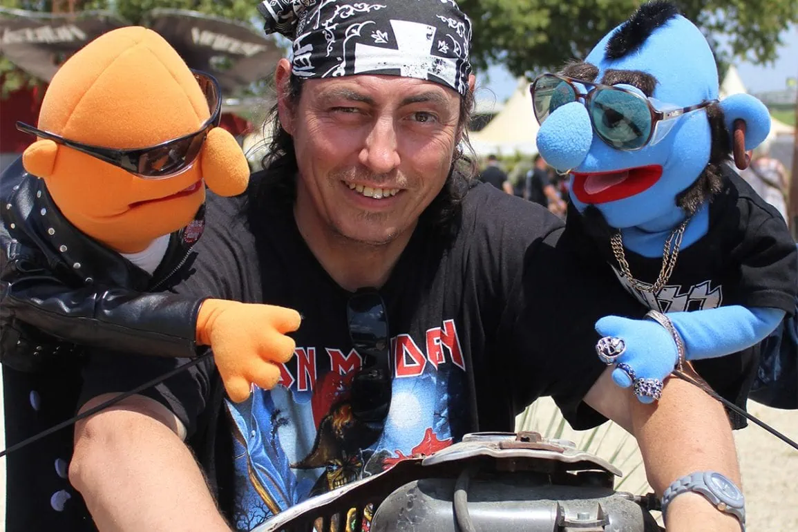 Markus & Spenser rencontrent Sonia & Ema au Hellfest 2014