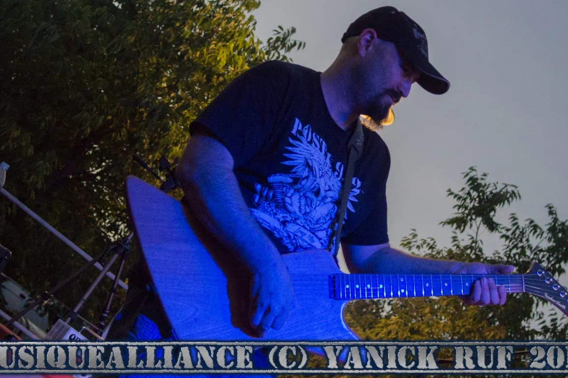 Rencontre avec Seb, fondateur du Petit Var West et du groupe Poste942