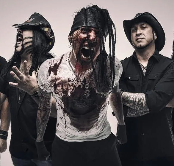 Découvrez le nouveau clip de Hellyeah !!