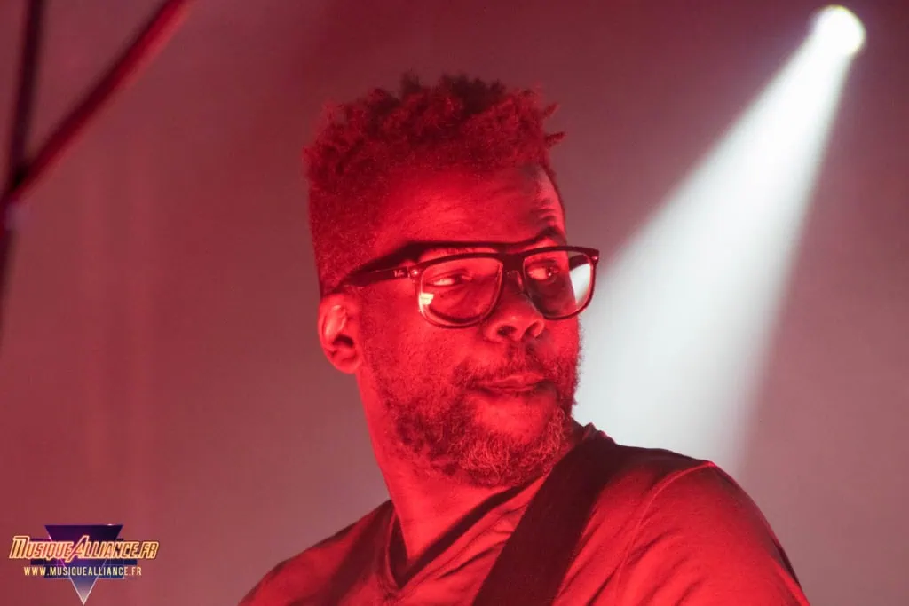 Trust aux Passagers du Zinc le 03 Mars 2017 : notre live-report 6 Trust aux Passagers du Zinc le 03 Mars 2017 : notre live-report