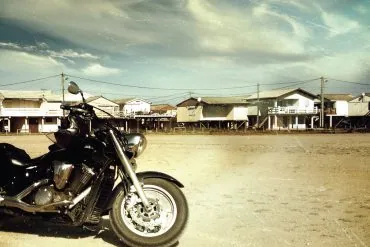 Découvrez le nouveau clip de One Last Shot chez Ellie Promotion 16 Découvrez le nouveau clip de One Last Shot chez Ellie Promotion