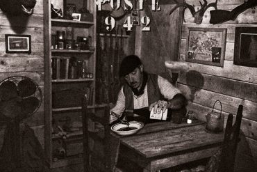 Notre avis sur Long Play, l'album de Poste 942 12 Notre avis sur Long Play, l'album de Poste 942