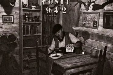 Notre avis sur Long Play, l'album de Poste 942