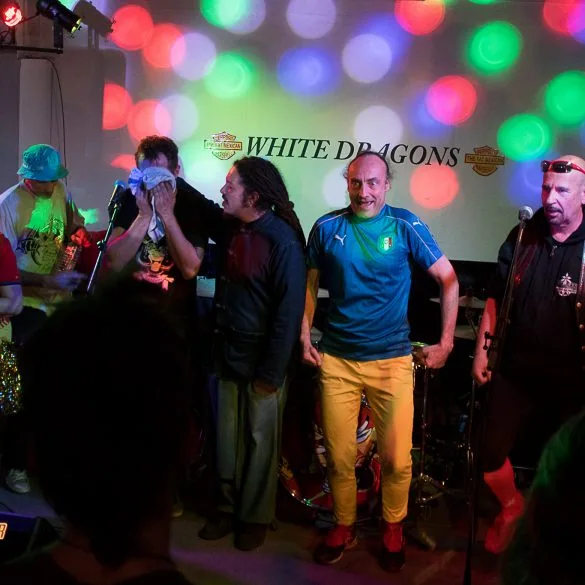 Rencontre avec.... Laids Crétins des Alpes