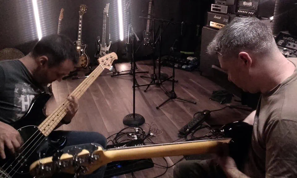 Rencontre avec... Poste 942 pour leur album Long Replay