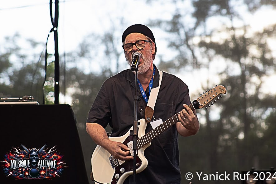 Live-report du concert de Massilia Sound System + Les Grandes Bouches + les Vulves assassines à Lézan (30)