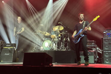 Dogstar au Festival de Wiltz avec Keanu Reeves : Billets en vente dès le 14/11/2025 à 10h00 8 Dogstar au Festival de Wiltz avec Keanu Reeves : Billets en vente dès le 14/11/2025 à 10h00