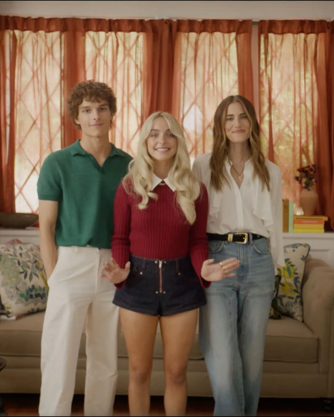 Marine Restes d'averses : le clip pour Regretting You