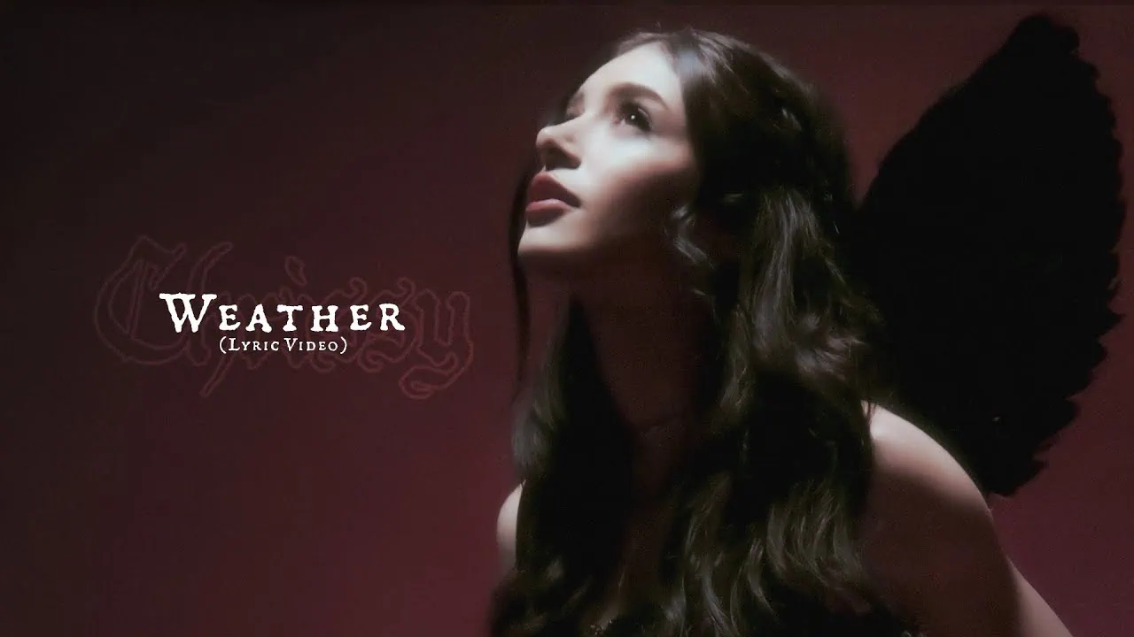 Chrissy Costanza dévoile son single solo Weather