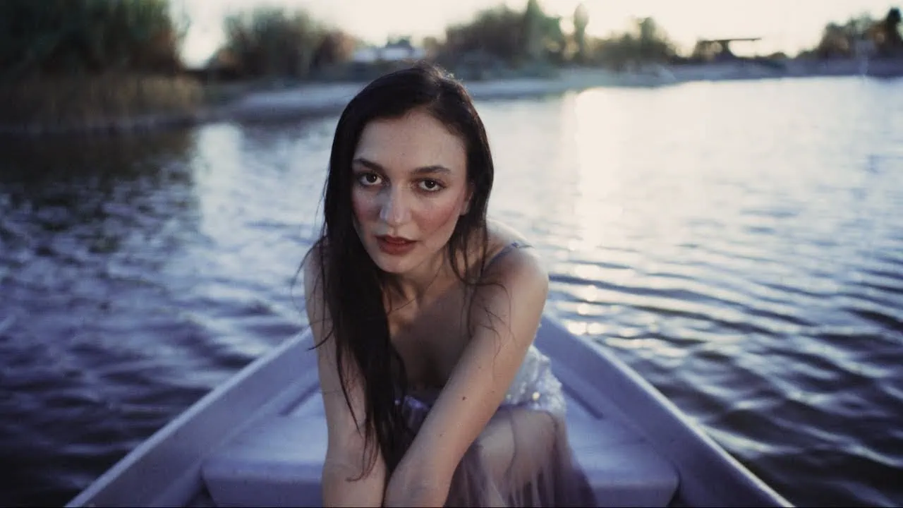 Clip officiel Daya - Drift Away