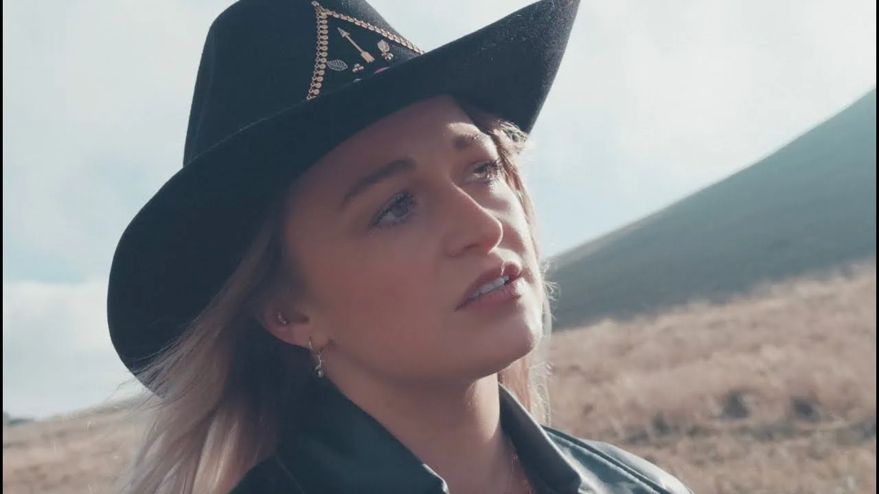 Eloïz et Florent Pagny en duo sur Plus le même soleil