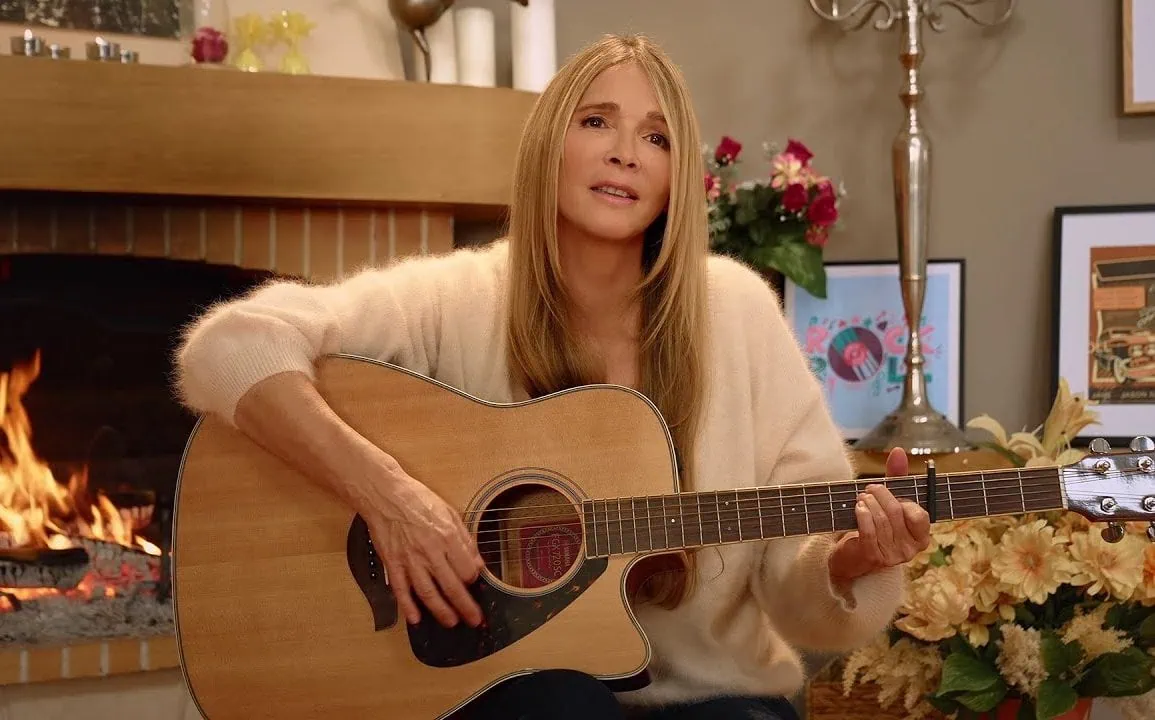 Hélène présente son clip Les années passent (pour les nostalgiques du club Dorothée)