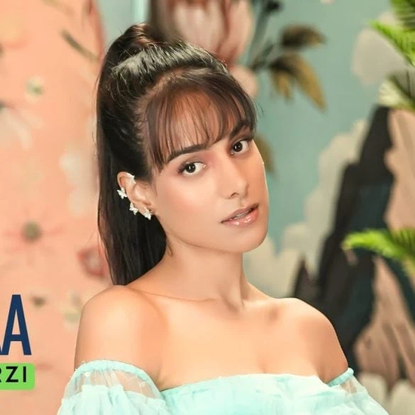 Ipsitaa dévoile Arzi, premier extrait de l'EP Honey & Thunder – Clip