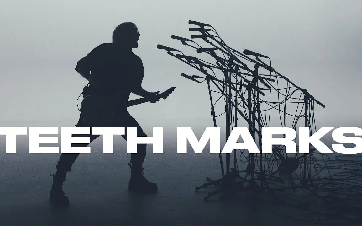 Keith Wallen dévoile le clip de son nouveau single Teeth Marks