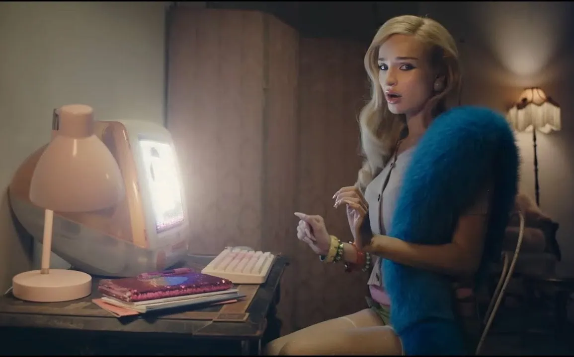 Kim Petras dévoile le clip officiel de son single I Like Ur Look 1 Kim Petras dévoile le clip officiel de son single I Like Ur Look