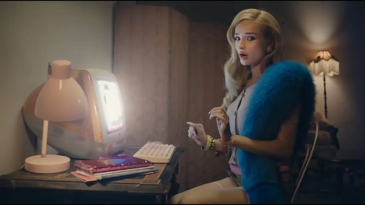 Kim Petras dévoile le clip officiel de son single I Like Ur Look 3 Kim Petras dévoile le clip officiel de son single I Like Ur Look