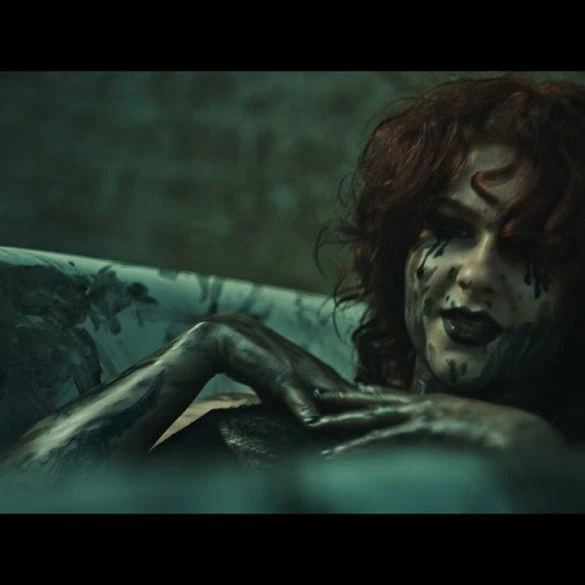 Lesbian Bed Death dévoile le clip de Dark Waters et annonce son nouvel album