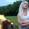 Madilyn Bailey dévoile le clip de Walk Through Fire