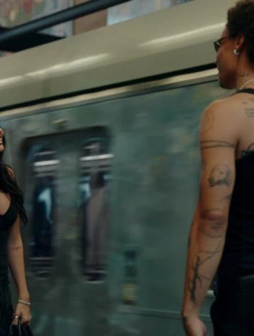 Clip officiel de split par Maggie Lindemann 20 Clip officiel de split par Maggie Lindemann