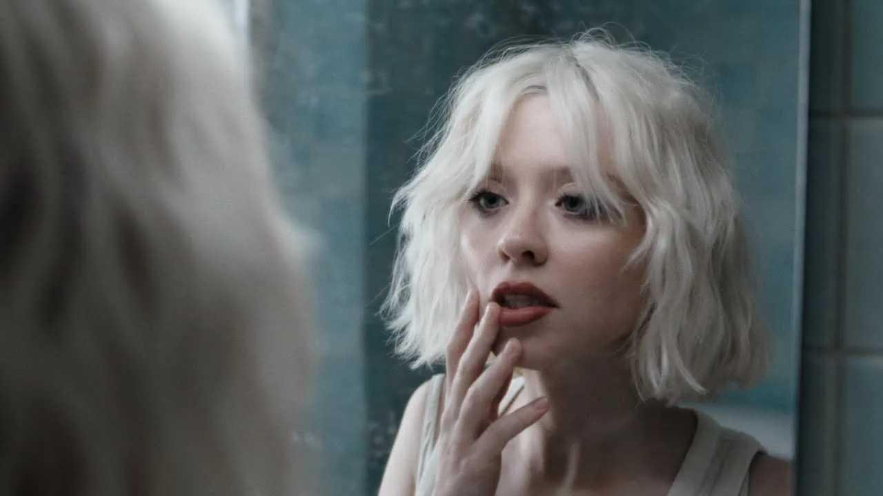 Maisie Peters dévoile le clip de You You You 3 Maisie Peters dévoile le clip de You You You