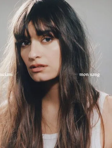 Clip de Clara Luciani cette vie 12 Clip de Clara Luciani cette vie