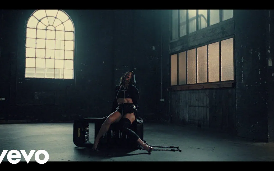 Melanie C dévoile le clip de son nouveau single Sweat