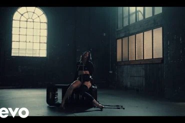 Melanie C dévoile le clip de son nouveau single Sweat