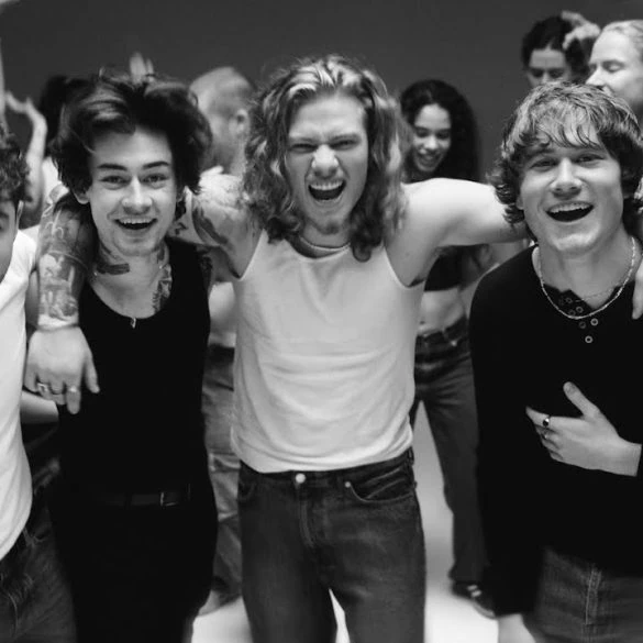 Clip Heart on Fire de Midnight Til Morning