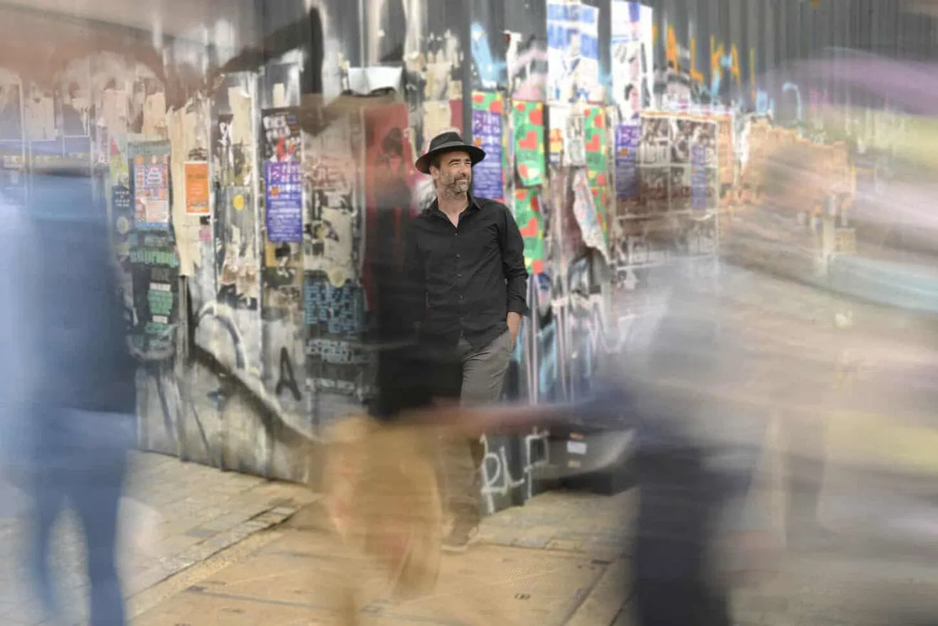 Mô'ti Tëi dévoile "My Deaf Friend", premier extrait d'album