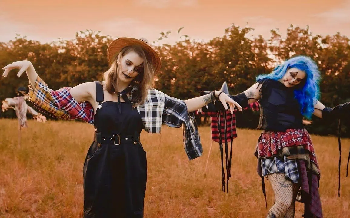 Philosophy Of Evil dévoile Scarecrows avec Linda Battilani 1 Philosophy Of Evil dévoile Scarecrows avec Linda Battilani