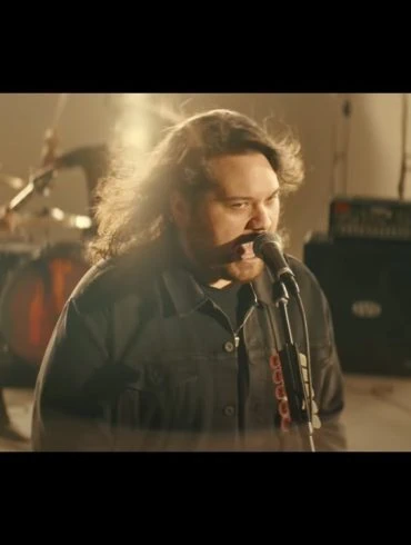 Mammoth dévoile le clip officiel de Same Old Song 4 Mammoth dévoile le clip officiel de Same Old Song