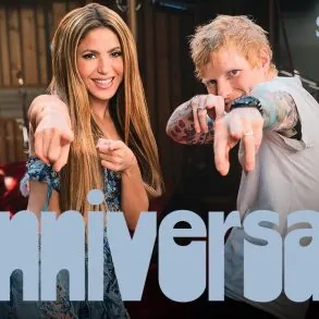 Shakira : Hips Don't Lie en performance live avec Ed Sheeran et Beéle