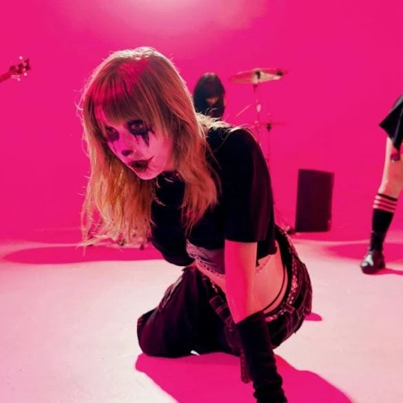 Unpolished* dévoile le clip de Collateral Damage