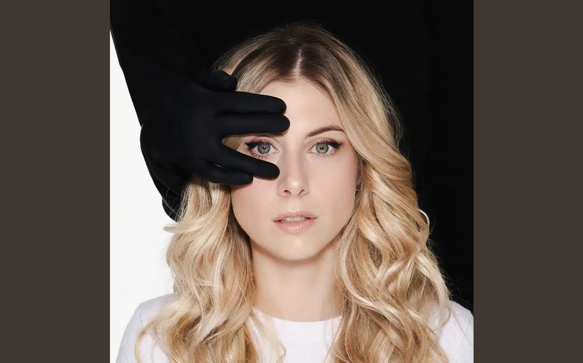 Le morceau Voldemort Acoustique de Laura Laune – Clip