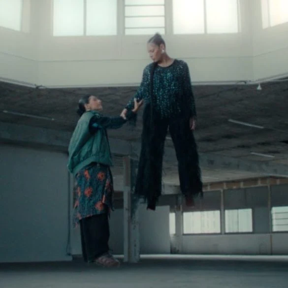 Zaho dévoile le clip officiel de son titre Amour Propre