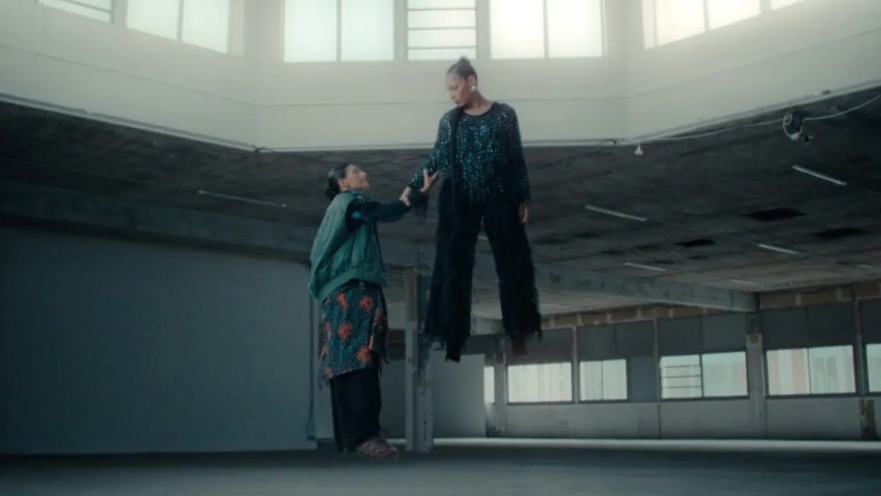 Zaho dévoile le clip officiel de son titre Amour Propre