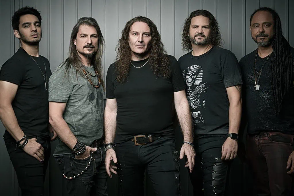 Fabio Lione quitte Angra : retour sur treize années d’une collaboration marquante