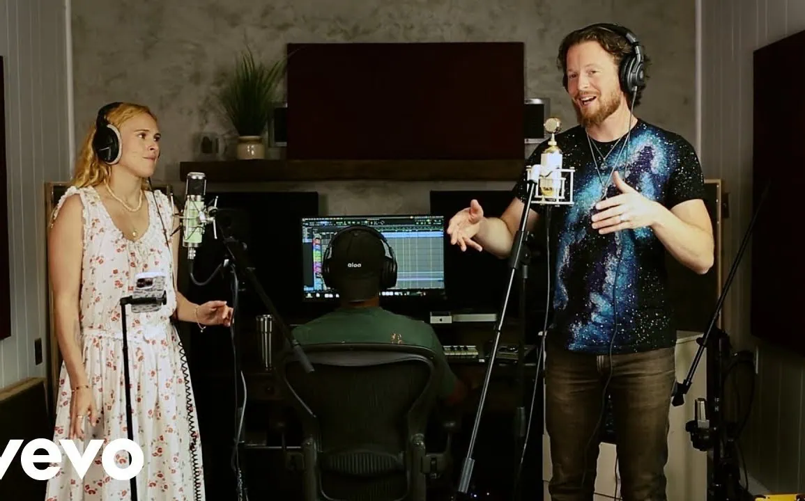 Sailing : La collaboration musicale d'Austin Brown et Rumer Willis