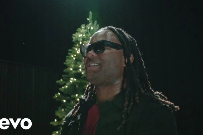 Blessing Offor dévoile le clip de To All A Good Night 6 Blessing Offor dévoile le clip de To All A Good Night