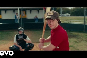 Brenn! dévoile le clip officiel de son single Footing