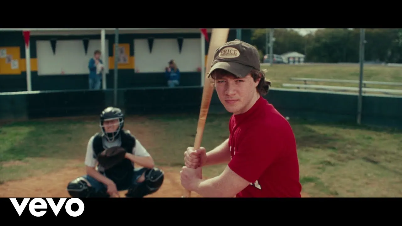 Brenn! dévoile le clip officiel de son single Footing