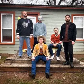 Chat Pile et Hayden Pedigo dévoilent In The Earth Again