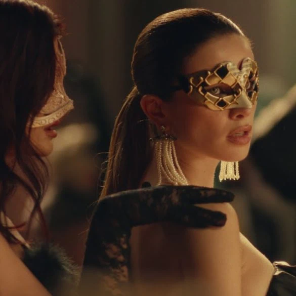 Giulia Be dévoile le clip de son single delícia proibida 2 Giulia Be dévoile le clip de son single delícia proibida