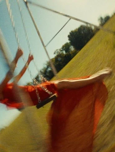 Kelsea Ballerini dévoile le clip de I Sit In Parks, premier extrait de l'EP Mount Pleasant 20 Kelsea Ballerini dévoile le clip de I Sit In Parks, premier extrait de l'EP Mount Pleasant