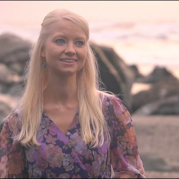 Lavender Moon : Le morceau des Gothard Sisters