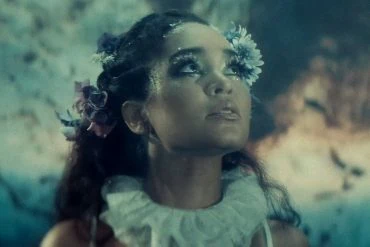 Melissa Bonny dévoile le titre Snow on Mars