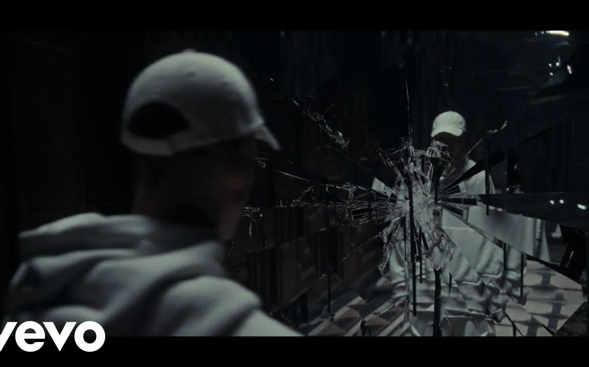 NF dévoile son EP FEAR et le clip du morceau titre