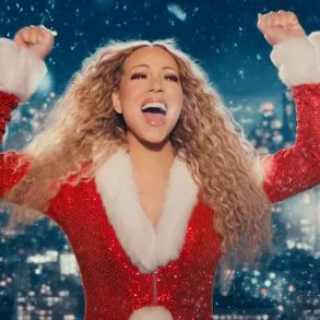 Mariah Carey lance la saison des fêtes avec "It's Time!!!!"
